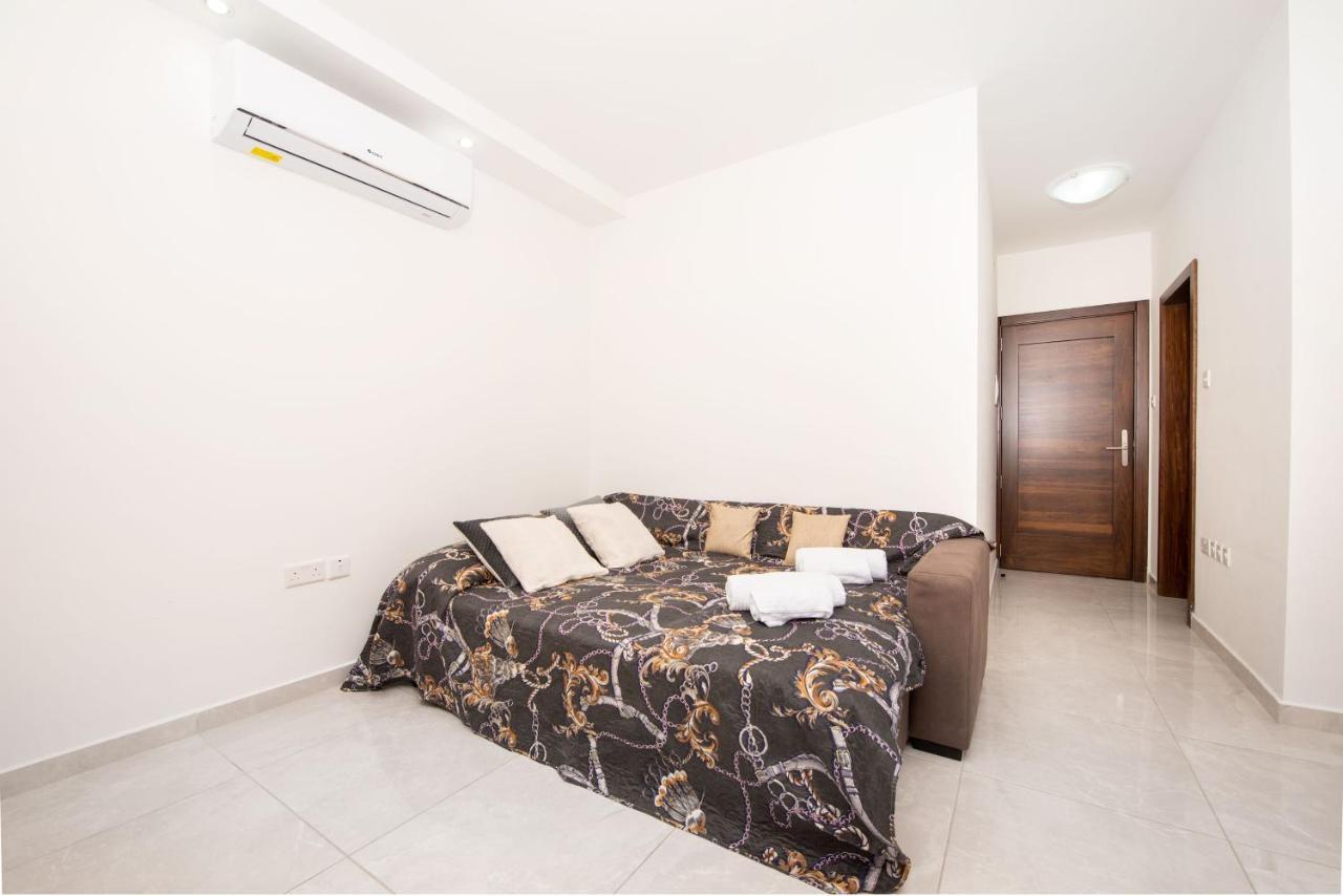 Flotta Island Apartments Gzira Екстер'єр фото