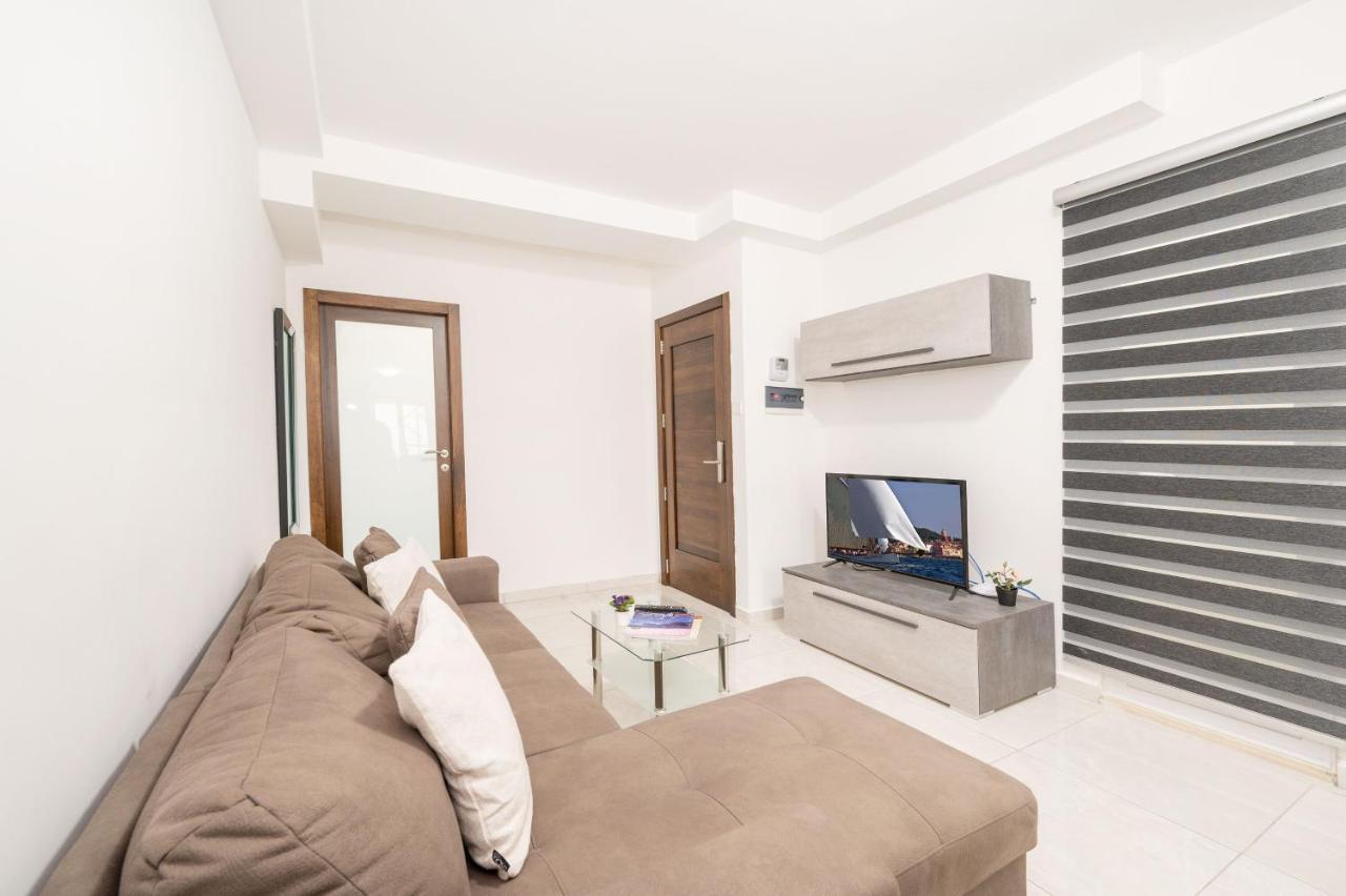 Flotta Island Apartments Gzira Екстер'єр фото